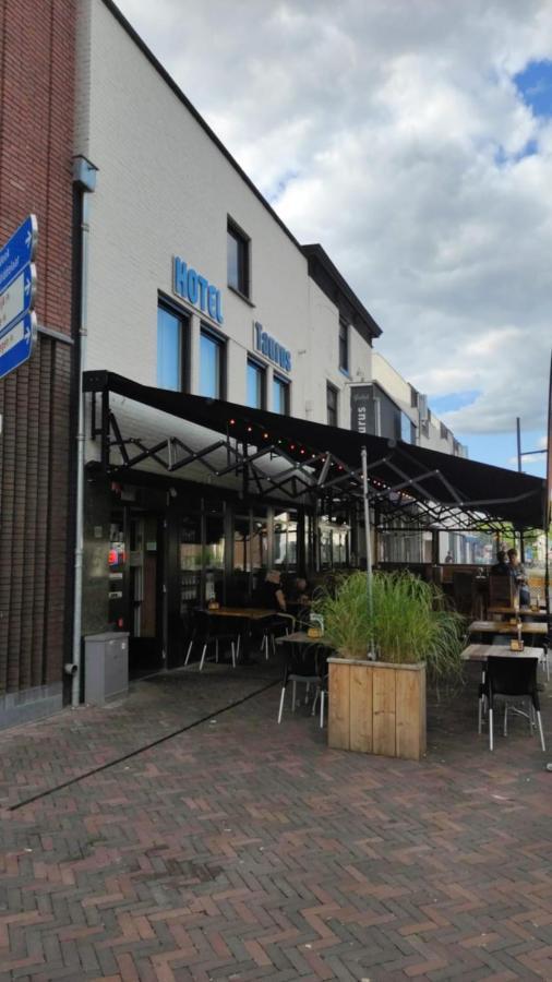 Hotel Taurus Cuijk Bagian luar foto