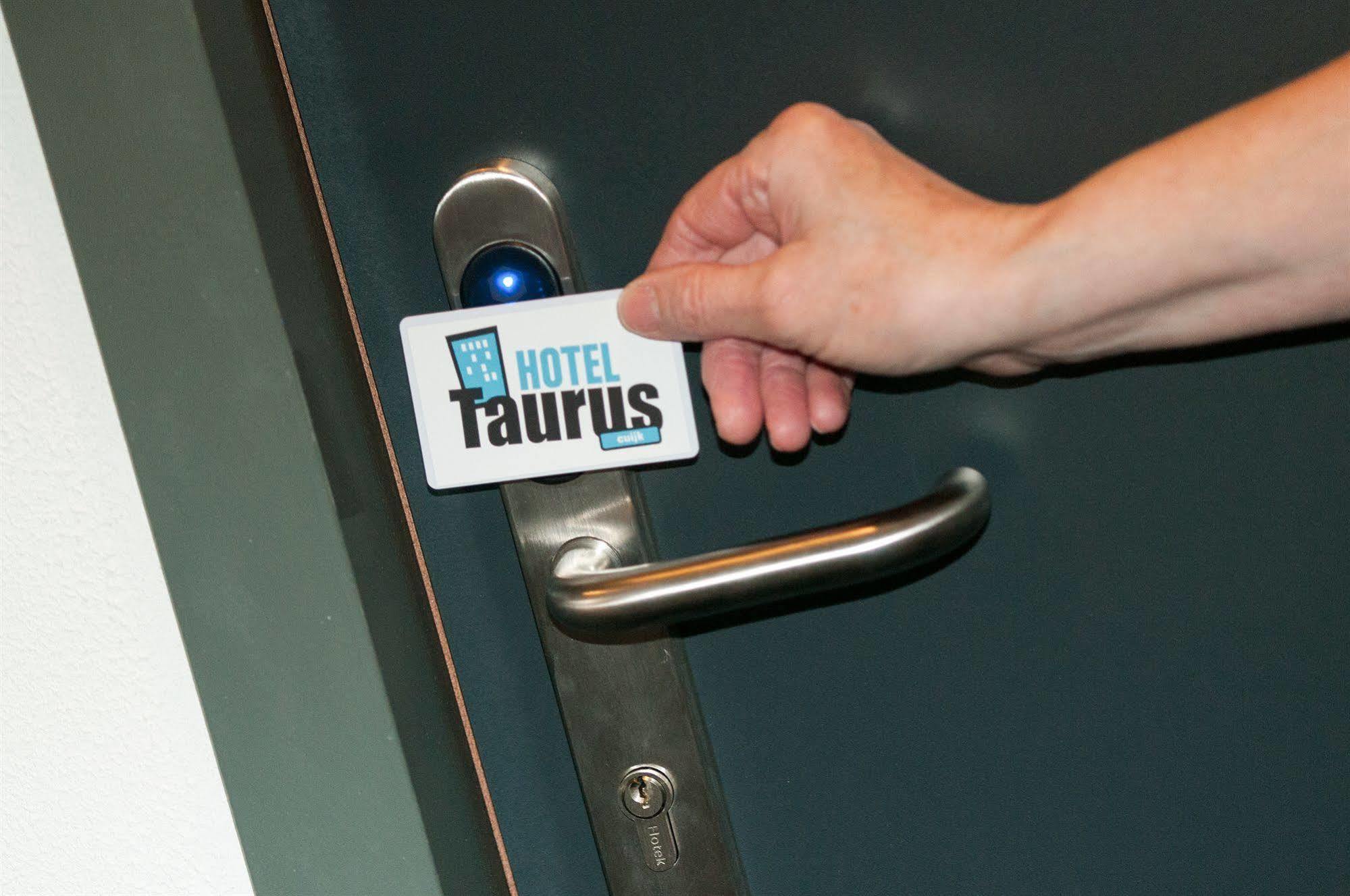 Hotel Taurus Cuijk Bagian luar foto
