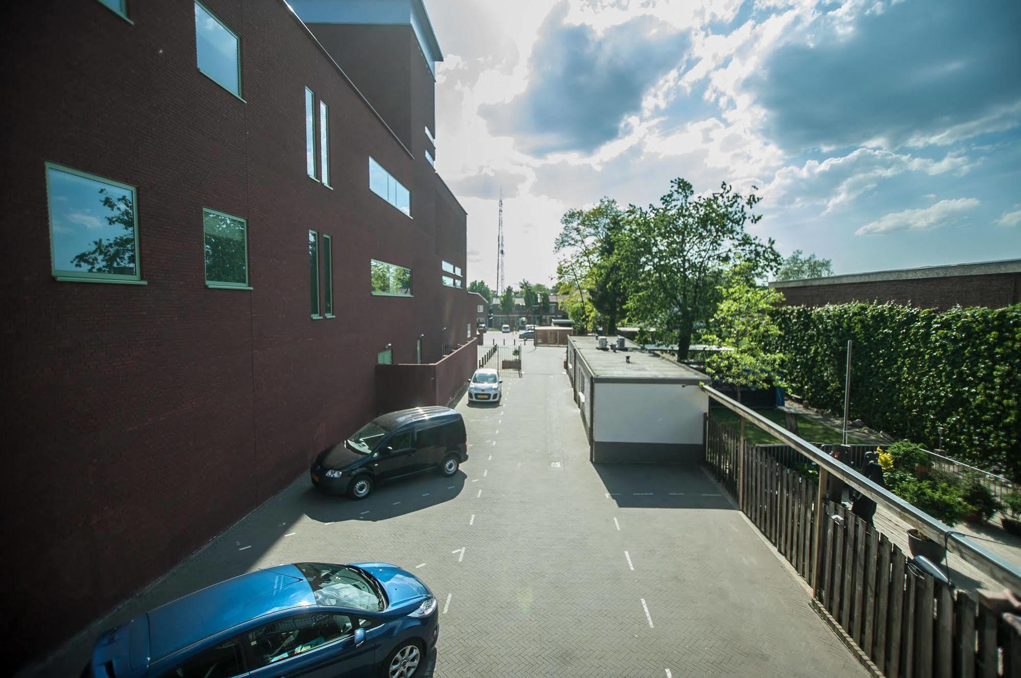 Hotel Taurus Cuijk Bagian luar foto